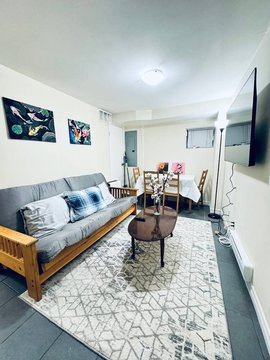 629 Bathurst Street