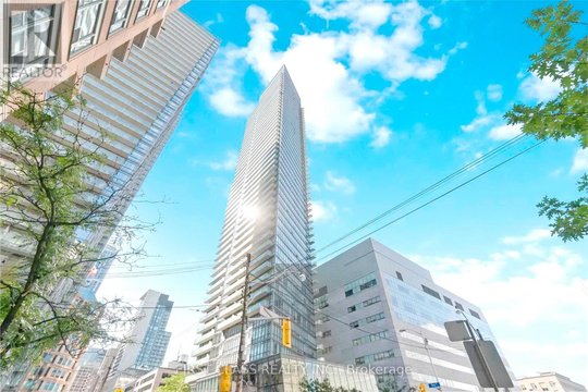 505 - 832 BAY STREET
