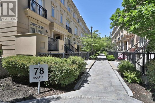 TH 10 - 78 CARR STREET