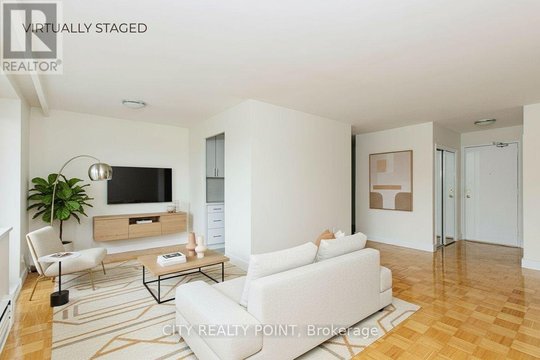 210 - 2 GRANDSTAND PLACE