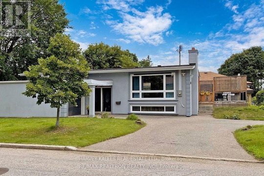 LOWER - 142 COMBE AVENUE
