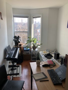 562 Bathurst Street