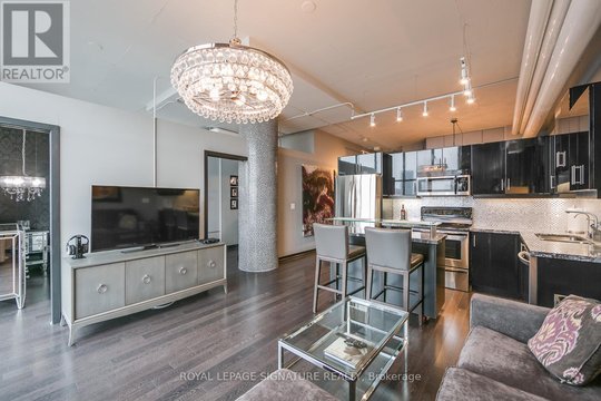 1113 - 2 FIELDWAY ROAD