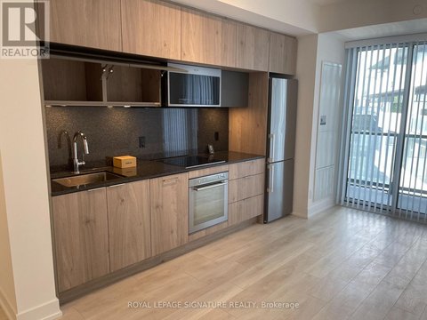 701 - 25 ADRA GRADO WAY