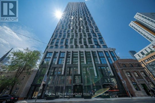 2807 - 252 CHURCH STREET