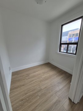 1098 Yonge Street