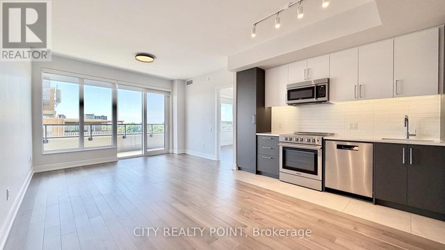 1104 - 2525 BATHURST STREET