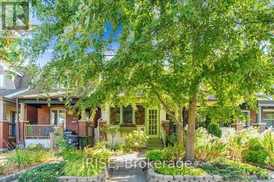 61 CHISHOLM AVENUE