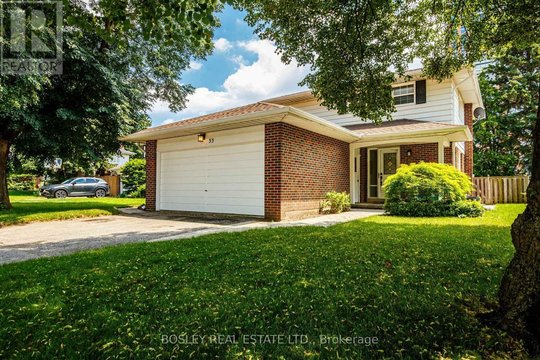 33 FORESTBROOK CRESCENT