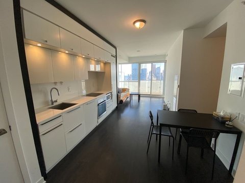 15 Grenville Street