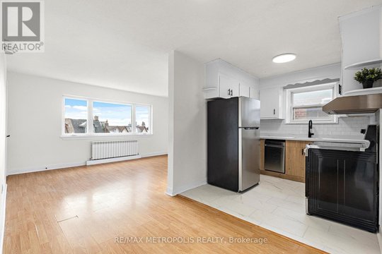 2 - 1030 DAVENPORT ROAD