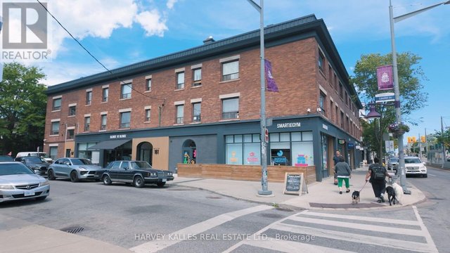 4 - 1074 ST CLAIR AVENUE W