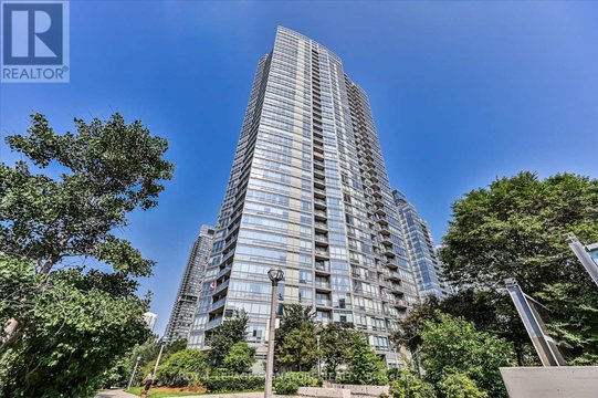 1102 - 5 MARINER TERRACE