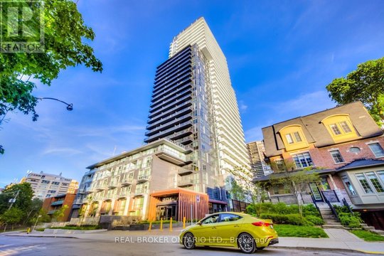 1801 - 101 ERSKINE AVENUE