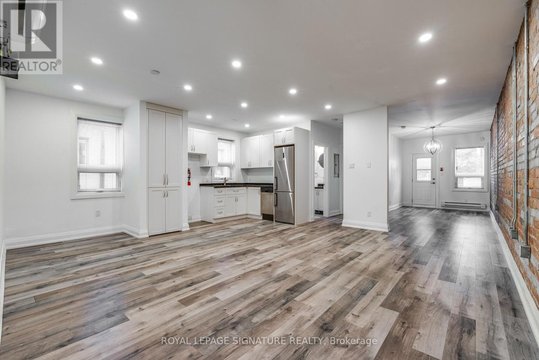 2 - 421 DANFORTH AVENUE