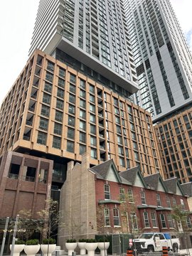 8 Widmer Street