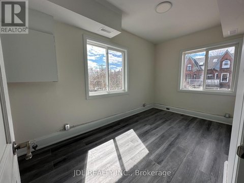 5 - 5 SORAUREN AVENUE