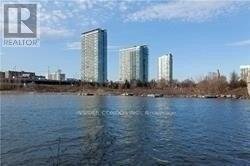 2405 - 105 THE QUEENSWAY AVENUE W