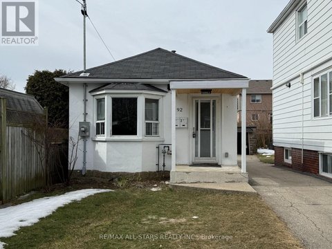 2 - 92 THIRTY NINTH STREET