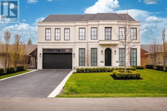 18 BLAIR ATHOL CRESCENT