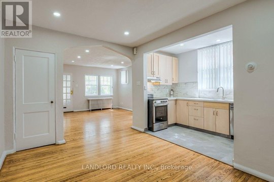 LOWER - 16 ACACIA ROAD