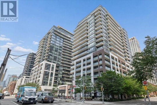 PH 122 - 460 ADELAIDE STREET E