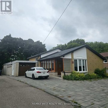 UPPER - 51 MONTERREY DRIVE