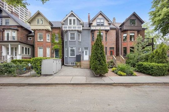 Sussex Avenue