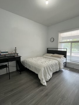 674 Bathurst Street