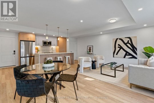 UNIT 5 - 86 KENWOOD AVENUE