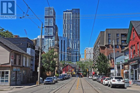 2006 - 251 JARVIS STREET