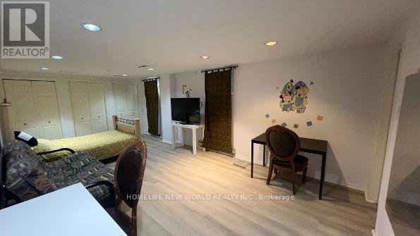 LOWER ROOM1 - 38 MARCELLINE CRESCENT