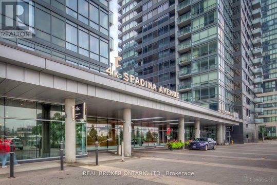 1010 - 4K SPADINA AVENUE