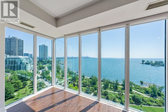 1103 - 58 MARINE PARADE DRIVE