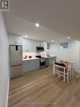 LOWER - 1502 DUFFERIN STREET