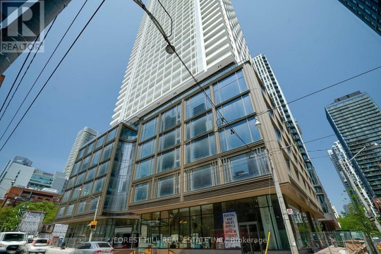 702 - 88 QUEEN STREET