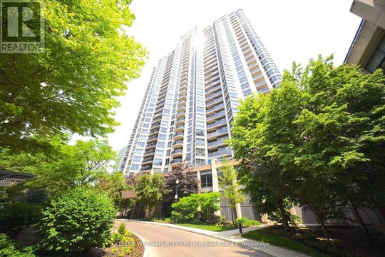 212 - 10 NORTHTOWN WAY