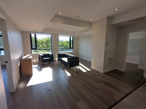 1000 Bathurst Street