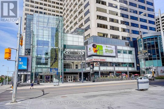 2904 - 8 EGLINTON AVENUE E