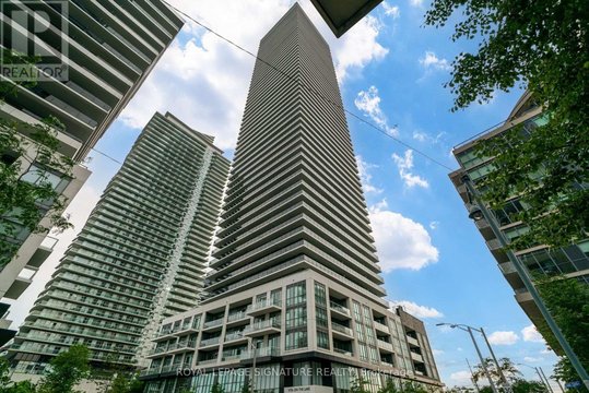 1908 - 70 ANNIE CRAIG DRIVE
