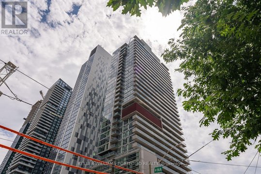 1805 - 375 KING STREET W