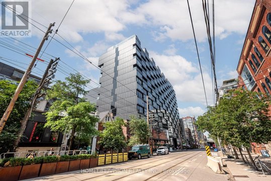 PH 1415 - 629 KING STREET W