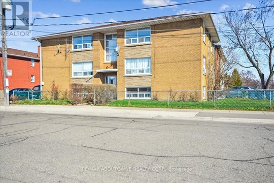 6 - 2 WESLEY STREET