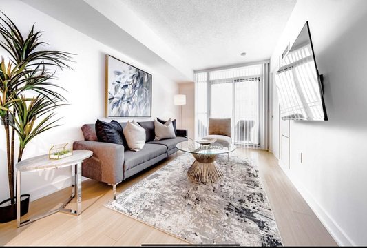 21 Iceboat Terrace