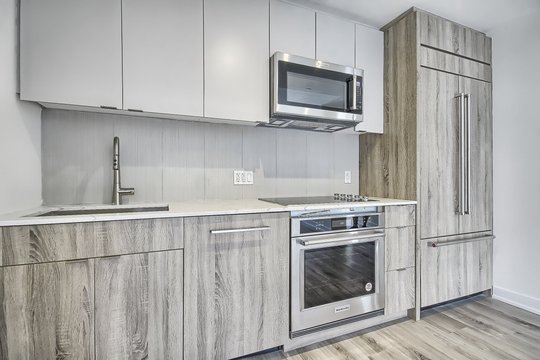 840 Saint Clair Avenue West