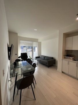 330 Richmond Street West