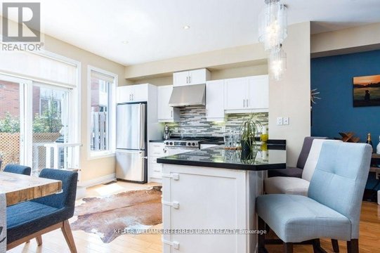 1315B DAVENPORT ROAD