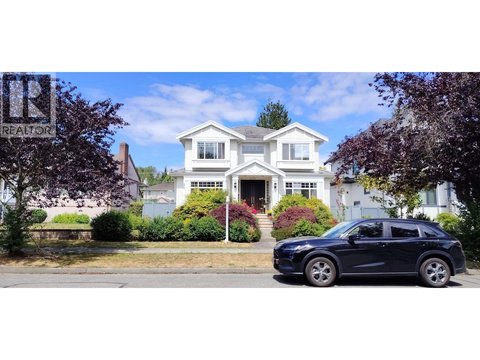 4XXX-2 W 28TH AVENUE